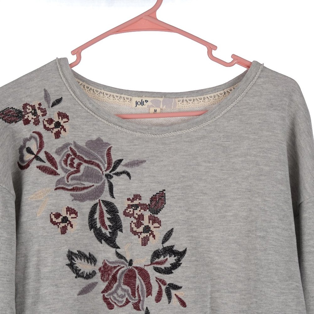 Jolt Gray Floral Embroidered Sweatshirt Medium NWT - Picture 2 of 6